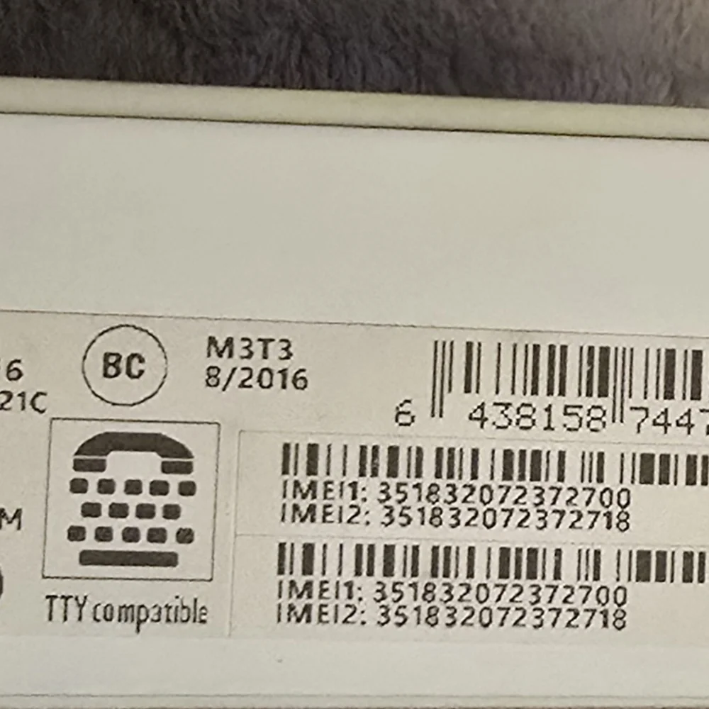 Microsoft Lumia 950 XL Black Smartphone (Rear View)